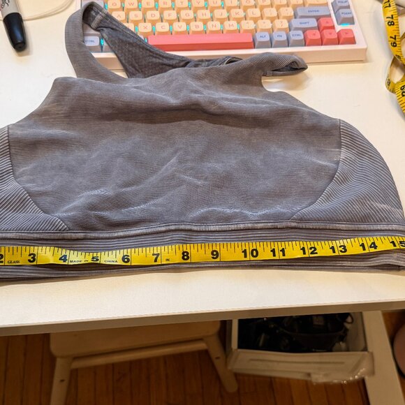 Lululemon 🍋 Ribbed Distressed Sports Bra - Grey Size 12 - Picture 4 of 4